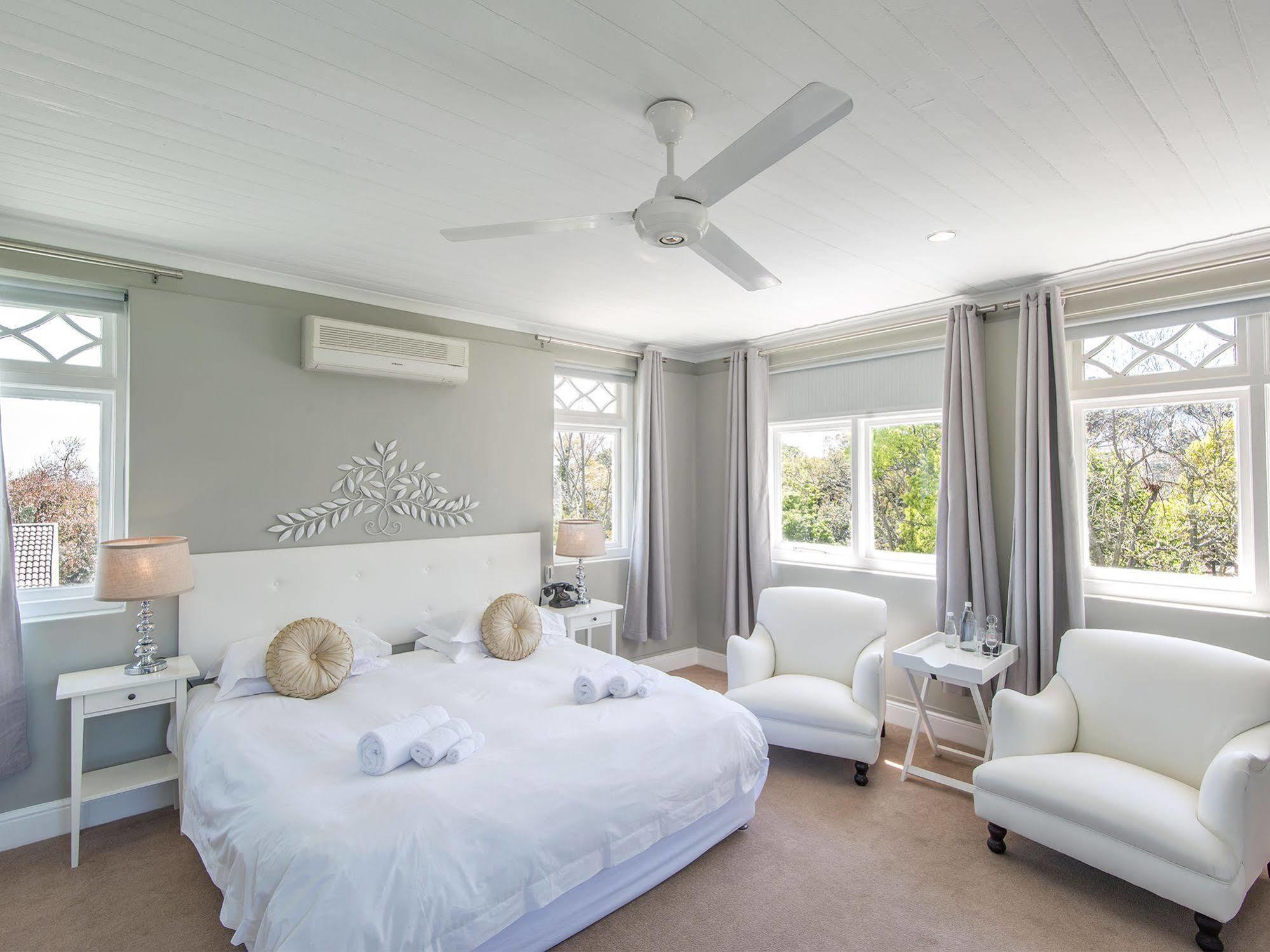 Summerwood Guest House Стеленбош Екстериор снимка