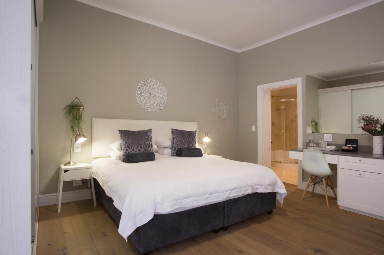 Summerwood Guest House Стеленбош Екстериор снимка