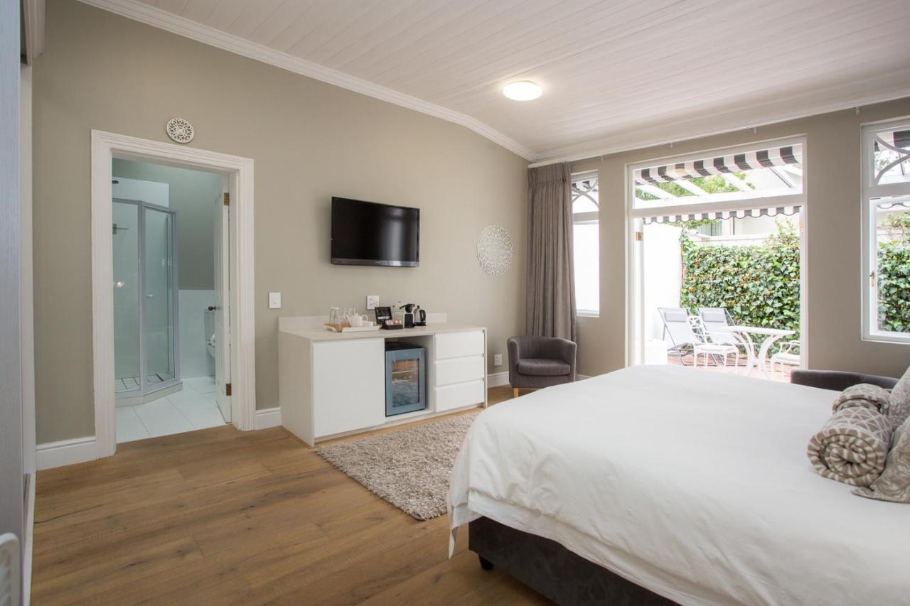 Summerwood Guest House Стеленбош Екстериор снимка