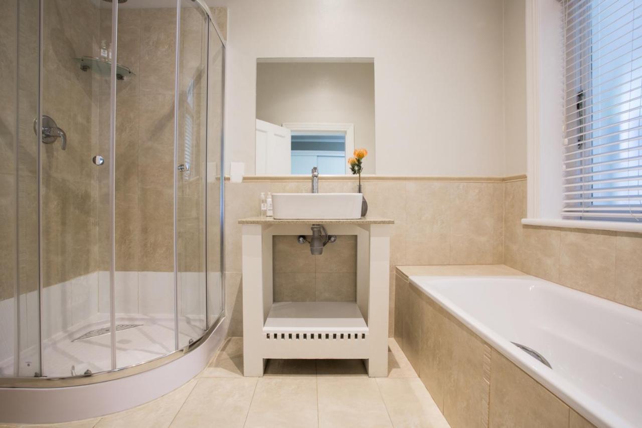 Summerwood Guest House Стеленбош Екстериор снимка