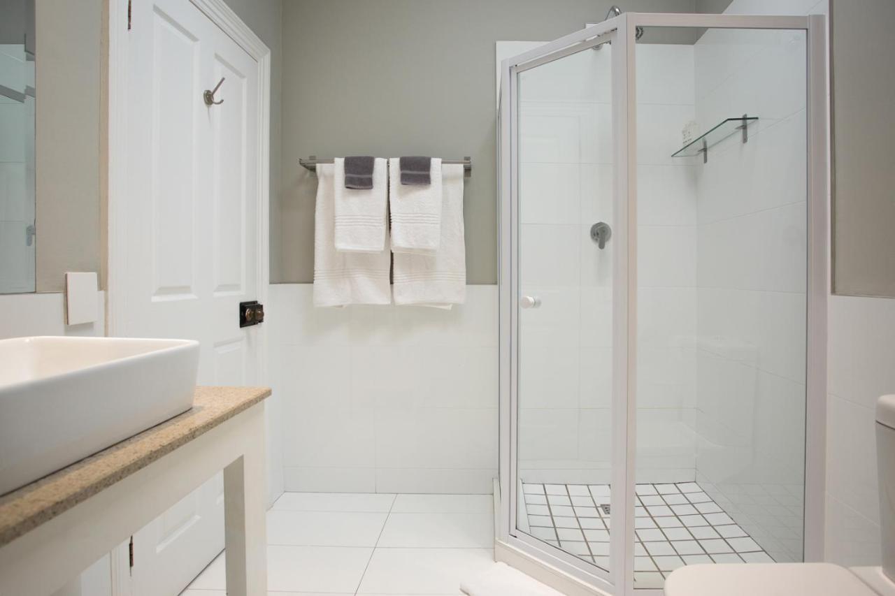 Summerwood Guest House Стеленбош Стая снимка