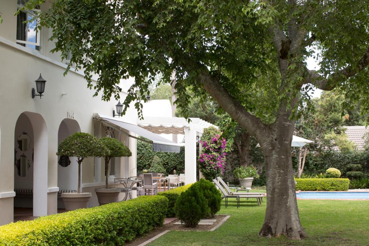 Summerwood Guest House Стеленбош Екстериор снимка
