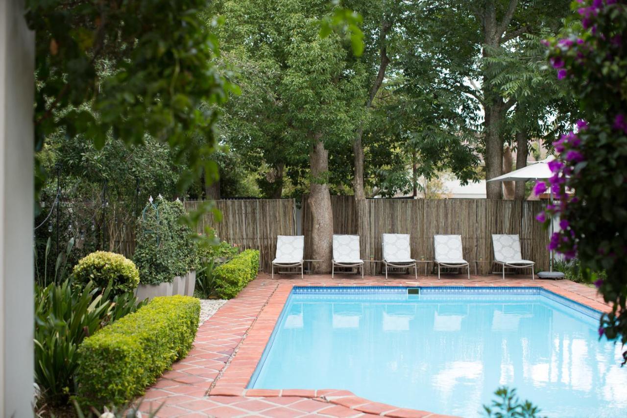 Summerwood Guest House Стеленбош Екстериор снимка